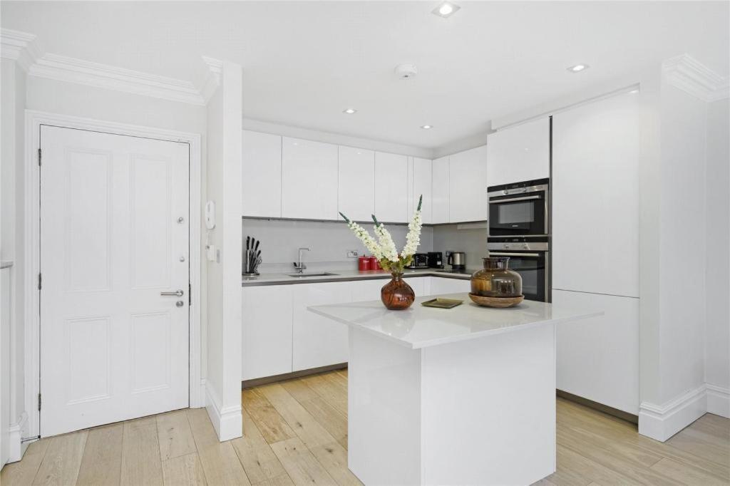 Stunning 2 Bed - Bond Street And Selfridges! Apartment London Luaran gambar